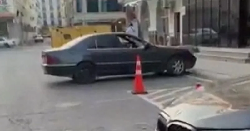 Maşını xəttə uyğun saxladı, amma yenə cərimələndi Video