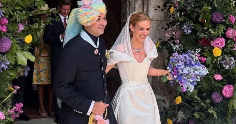 Hindistan və Avstriya aristokratlarının toyu: Bəyin geyimi gündəm oldu (FOTO)