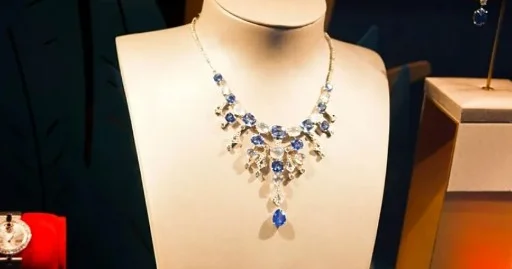 Lüks bazarında sürpriz: Richemont analitiklərin gözləntilərini ikiqat üstələdi