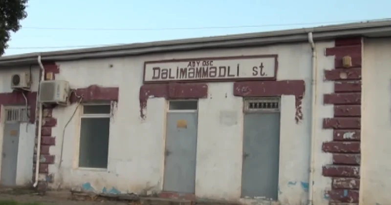 Kimin ölüsü varsa, gətirib tullayır buraya KONKRET