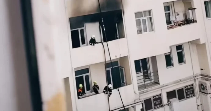 Yaşayış binasında GÜCLÜ YANĞIN