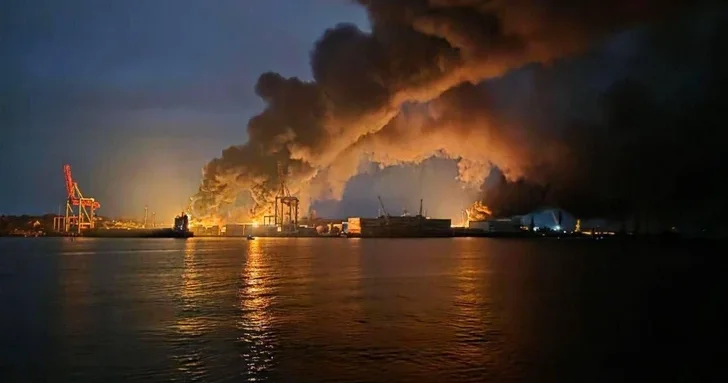 РФ нанесла удары по объектам портовой инфраструктуры и морским судам Одессы и Черноморска