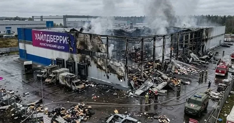 Семь человек погибли при ударе по логистическому центру в Тамбовской области