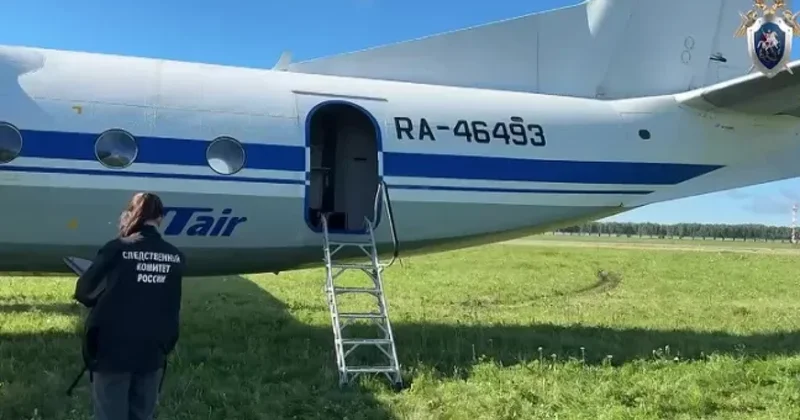 Rusiyada təyyarə uçuş enmə zolağından çıxdı