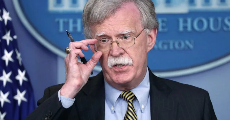 Putin oyunu düzgün oynadı, Tramp isə... Bolton