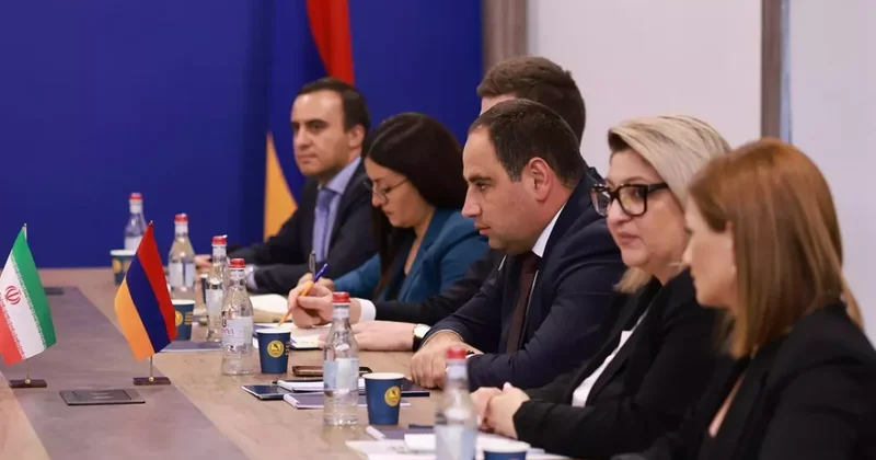 Тегеран и Ереван создадут рабочую группу по пересмотру транзитных тарифов