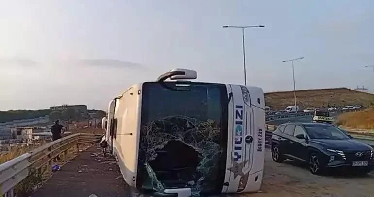 Türkiyədə sərnişin avtobusu aşıb 3 nəfər ölüb, 20 nəfər yaralanıb