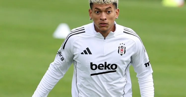 Beşiktaş futbolçusunu braziliyaya göndərdi