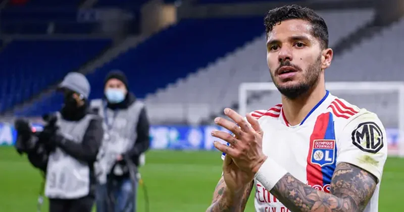 Braziliya millisinin sabiq futbolçusu rəsmən Azərbaycan klubunda