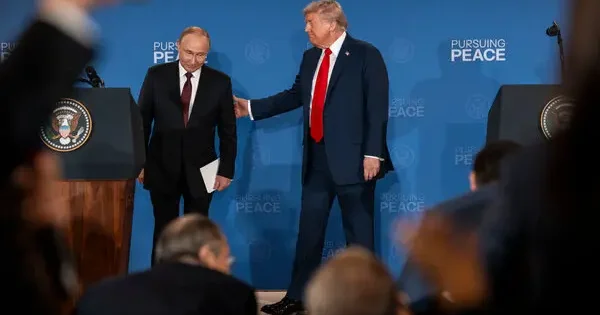 Putinin Trampa verdiyi kitabda nə yazıldığı bilindi Dəhşətli fakt və FOTOLAR