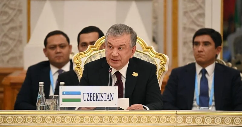 Şavkat Mirziyoyev İlham Əliyevin Cənubi Qafqaz və Mərkəzi Asiya arasında əlaqələrin möhkəmləndirilməsində verdiyi töhfəni yüksək qiymətləndirib