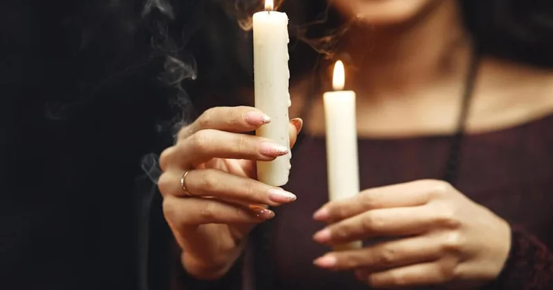 Məşhur falçı ailəni “cadu” ilə qorxudub 730 manat aldı