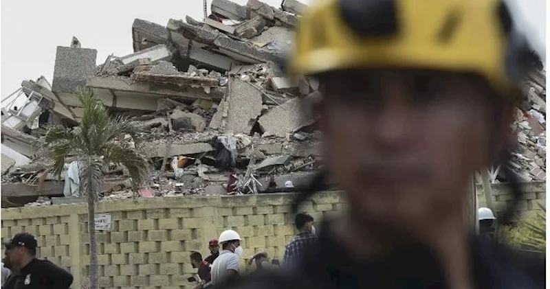 Venesueladakı zəlzələdə ölənlərin sayı 6438 ə çatdı