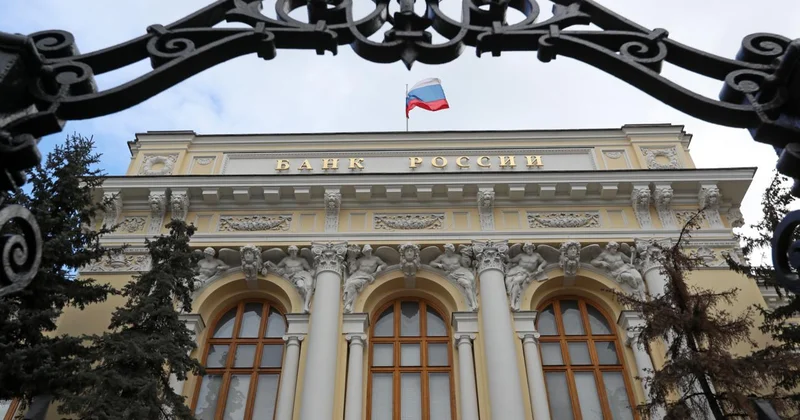 Банкам не верят: россияне устроили рекордный отток денег со счетов Minval Politika