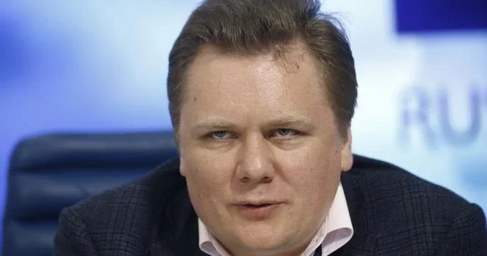 Алексей Чадаев, объявленный Азербайджаном в розыск, подал в отставку