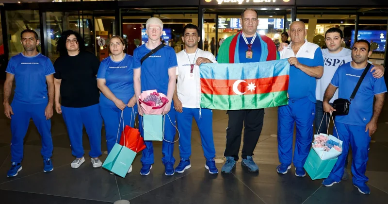 Avropa çempionatında medal qazanan paracüdoçular Vətənə qayıdıblar