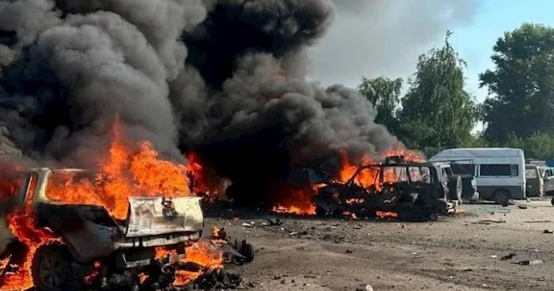Rusiya Xarkovu bombaladı: 10 nəfər öldü Fotolar
