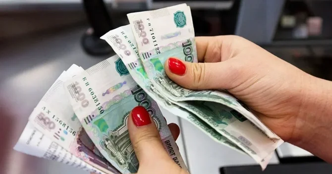 WP: Rusiyada PUA hücumları fonunda banklardan nağd pul çıxarışı rekord səviyyəyə yüksəlib