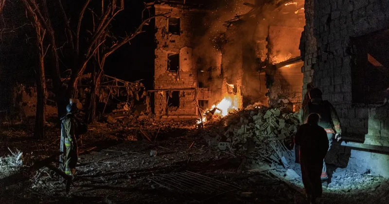 Ukraynanın Peçeneq qəsəbəsinə hava zərbəsi: azı 10 nəfər ölüb