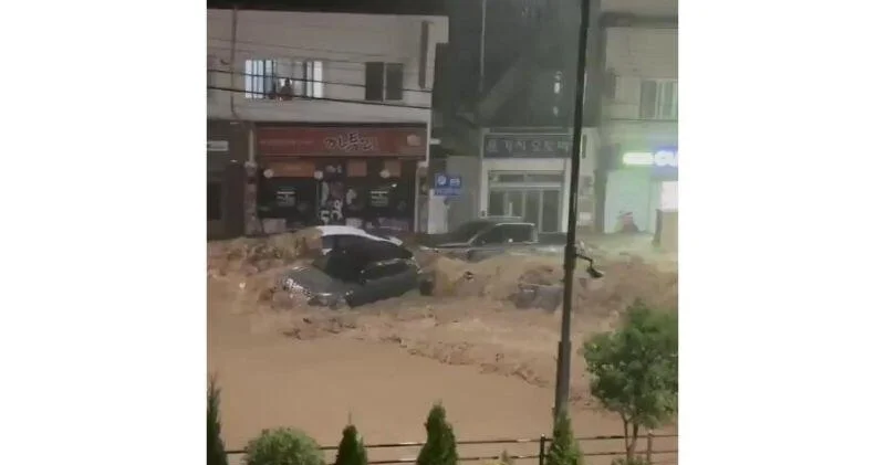Сильнейшие дожди в Южной Корее ВИДЕО