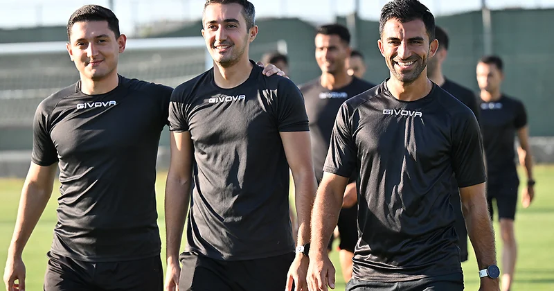 Açılış turunda kim daha səxavət li oldu? Hakimliyin mənzərəsi