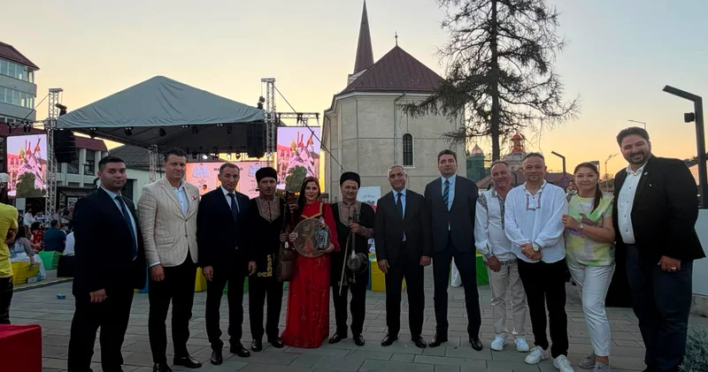 Azərbaycan muğam mədəniyyəti Rumıniyanın Maramureş vilayətinin Tsırqu Lapuş şəhərində keçirilən festivalda nümayiş olunub