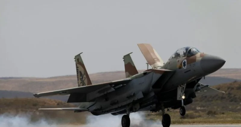 Израиль разбомбил авиабазу в Сирии ВИДЕО