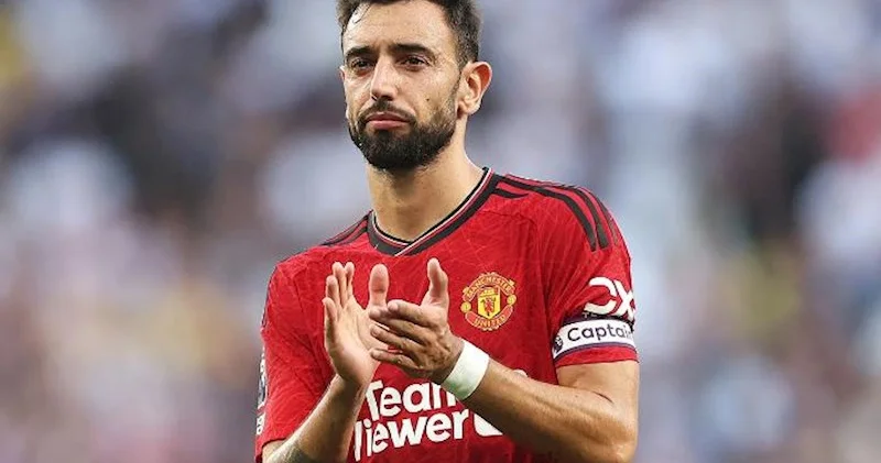 “Mançester Yunayted” Fernandeşlə müqavilənin müddətini uzadır?