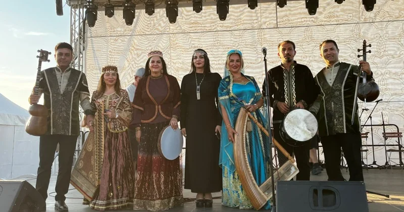 Azərbaycan musiqiçiləri Macarıstanda Turan Qurultayında FOTOLAR