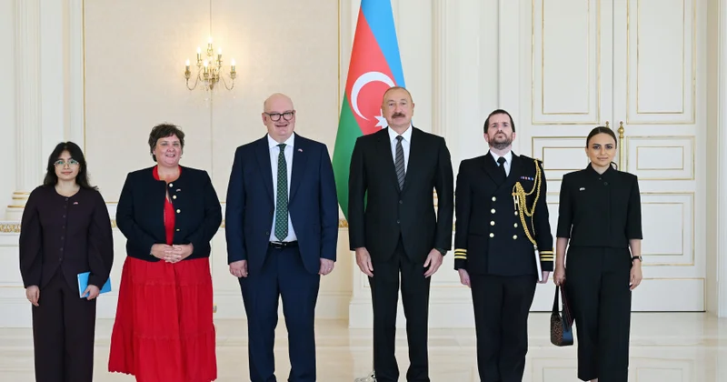 Prezident İlham Əliyev Böyük Britaniyanın Azərbaycanda yeni təyin olunmuş səfirinin etimadnaməsini qəbul edib