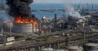 Российские военные нанесли удар по топливным резервуарам в порту Одессы