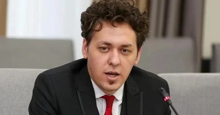 Bir istedadın izi ilə