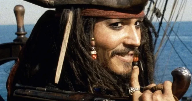 Karib Dənizinin Quldurları 6 gəlir Conni Depp isə bu dəfə...