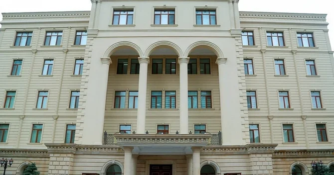 Baş nazirdən Müdafiə Nazirliyinin mülki işçilərinin əməkhaqqıları ilə bağlı QƏRAR