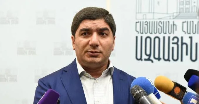 Ermənistan parlamentində qalmaqal KONKRET