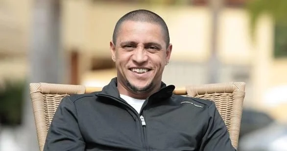 Məşhur futbolçu islam dinini qəbul etdi Foto
