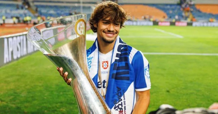 Roma 25 milyonluq transferə hazırlaşır