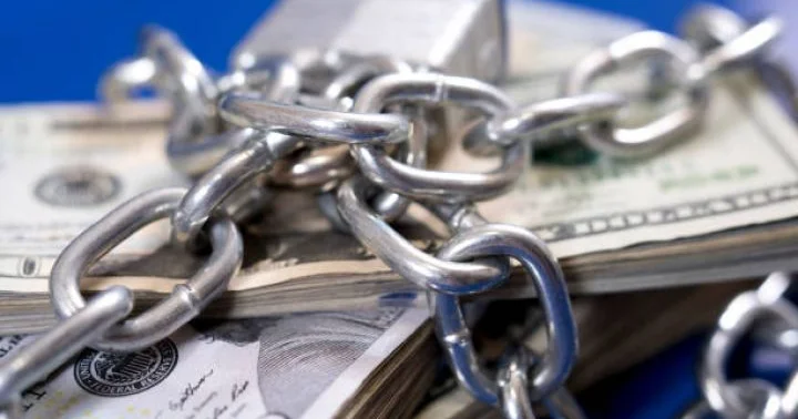 Dolların sabah üçün rəsmi məzənnəsi müəyyən edilib