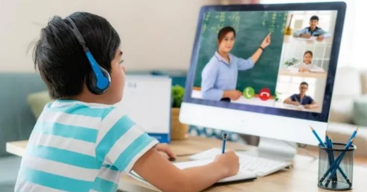 4 5 günlük də olsa, distant təhsil keyfiyyətli təşkil olunmalıdır Valideynlər