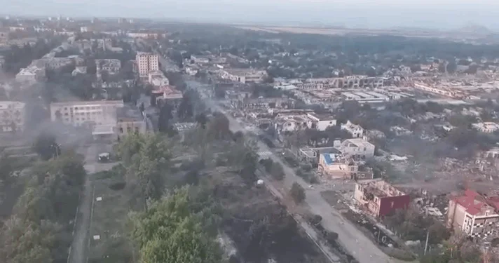 İngiltərədən iddia: Ukrayna bu mühüm şəhəri təslim edir Rusiya “ölüm zonası” yaradıb