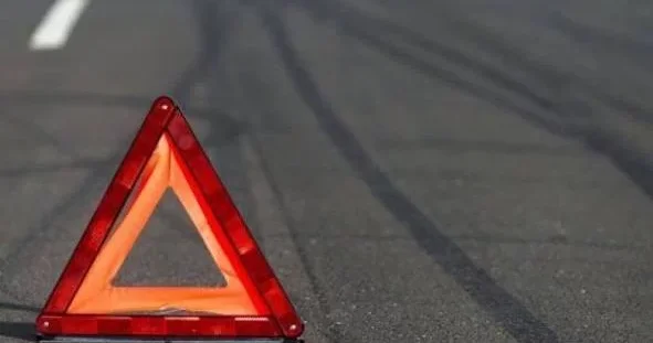 Şəmkirdə yol qəzası baş verdi Ata və oğlu xəsarət aldı