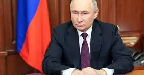 Putin Ukrayna ilə təmas xəttində 700 mindən çox hərbçinin olduğunu bildirib