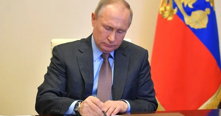 Владимир Путин принял отставку Дмитрия Козака