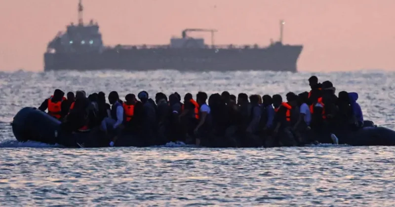 Böyük Britaniya ilə Fransa arasındakı razılaşma çərçivəsində ilk miqrant geri göndərilib