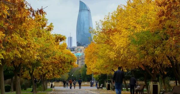 Payızın addım səsləri eşidilir