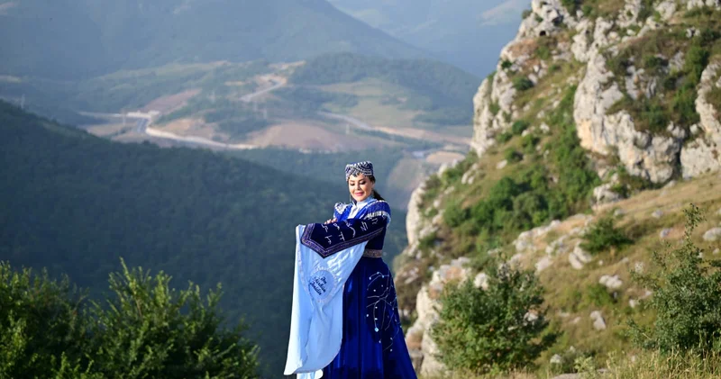Gülüstan Əliyeva yeni layihəsini Milli Musiqi Gününə həsr etdi VİDEO FOTO