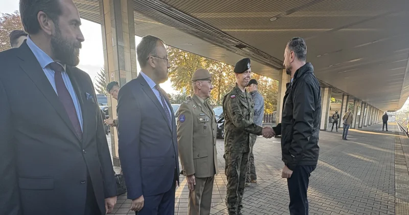 Polşa müdafiə naziri Kiyevə gedib