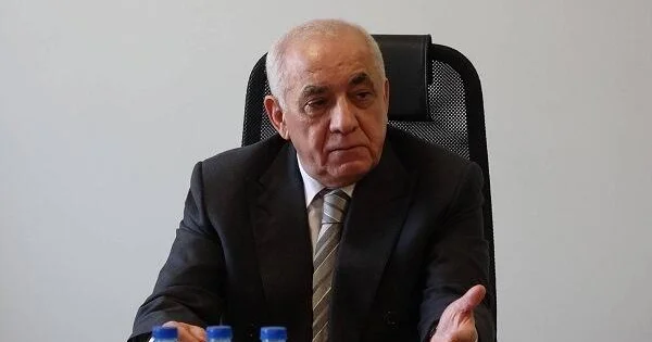 Əli Əsədov Bişkekdə mühüm görüşdə Foto