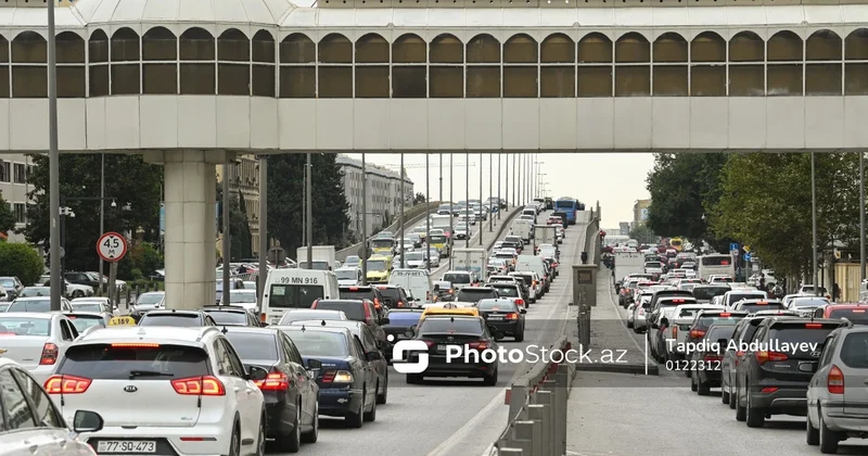 Tıxacların artması avtomobillərin sayı ilə əlaqədardır? RƏSMİ RƏQƏMLƏR