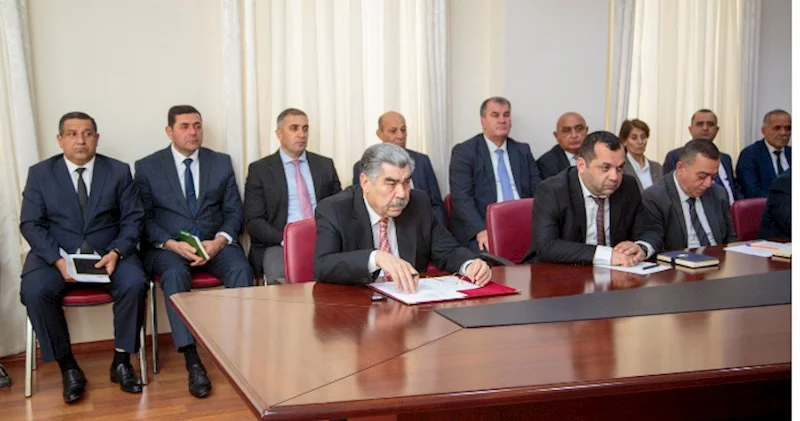Rüstəm Xəlilov vətəndaşların müraciətlərini dinlədi FOTOLAR
